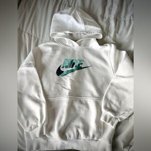 Nike Kid’s Sportswear Club Fleece Logo Hoodie